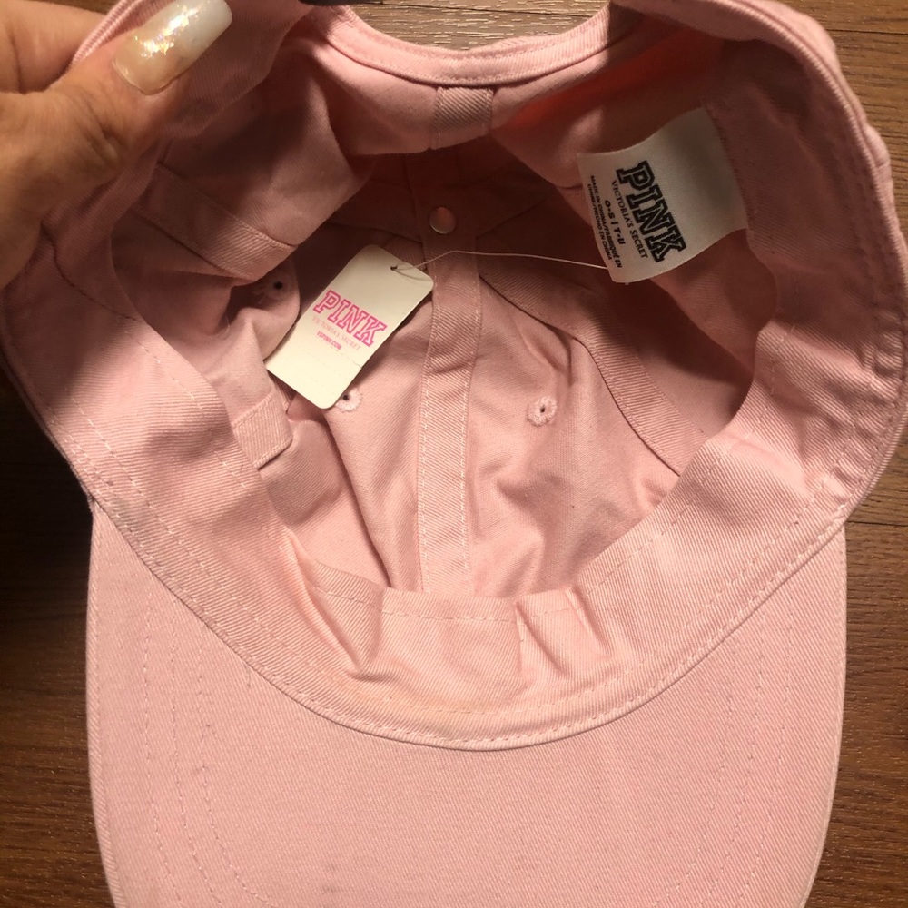 Pink Hat - Picture 7 of 8